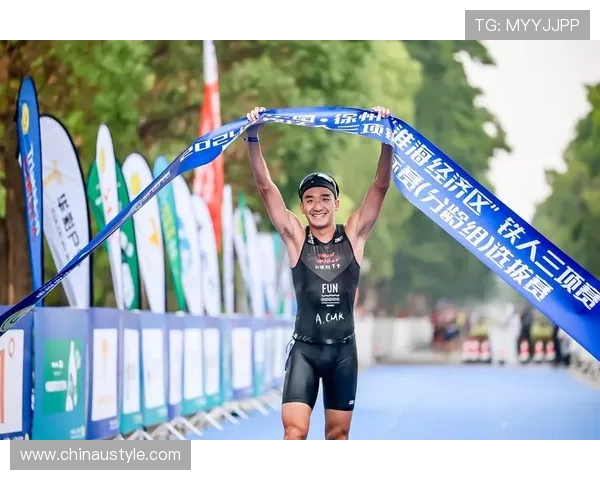 碧波竞速 彭城逐梦 ——2025 徐州全国铁人三项锦标赛燃情启幕(2) 碧波竞速 彭城逐梦 ——2025 徐州全国铁人三项锦标赛燃情启幕(2)